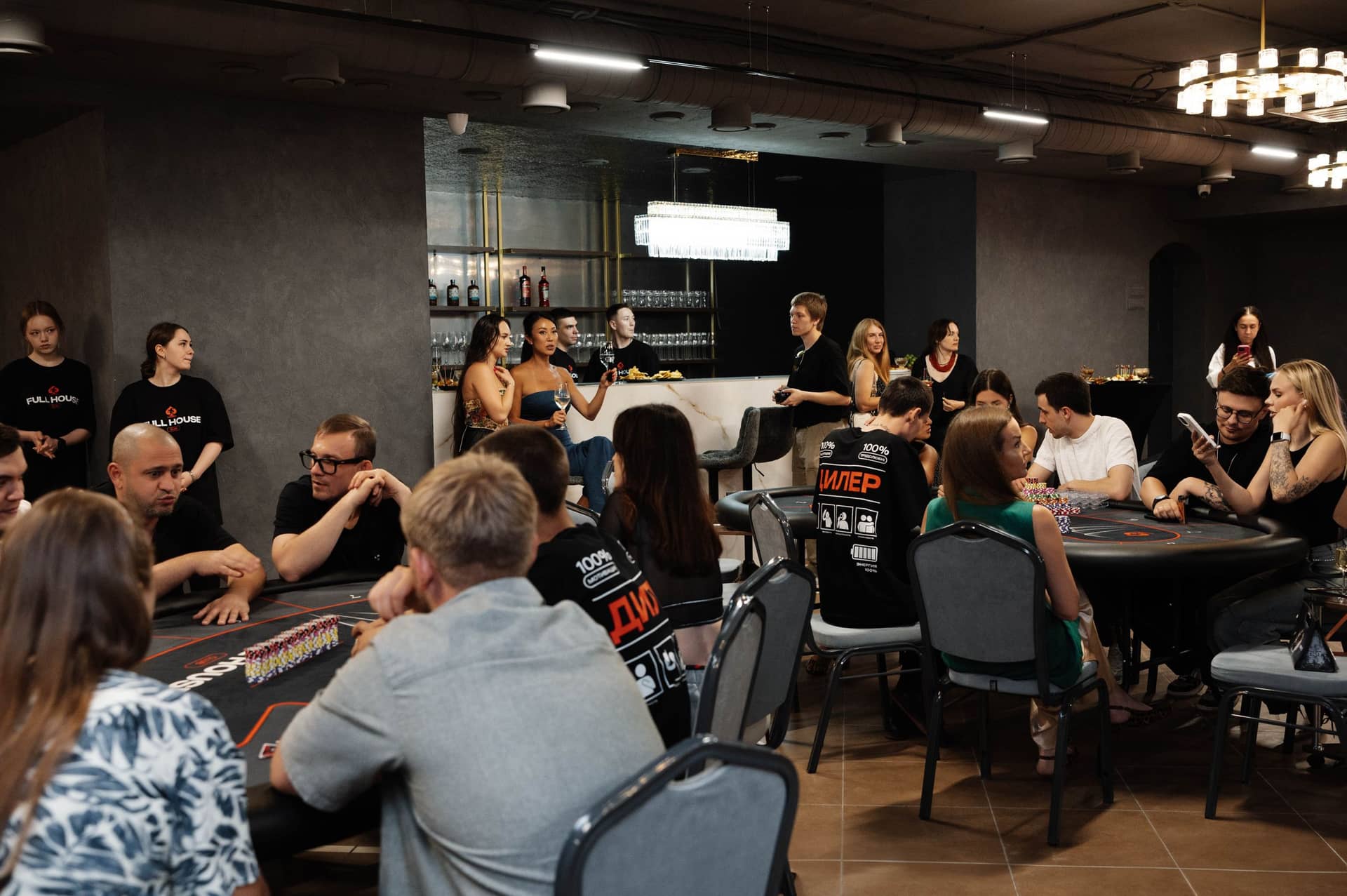 Турнирный вечер Full House Club в Томске